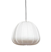 Load image into Gallery viewer, Hozuki Pendant Medium