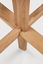 Load image into Gallery viewer, Circle Outdoor Dining Table