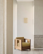 Load image into Gallery viewer, Roan lounge chair - Amber