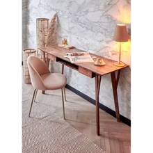 Load image into Gallery viewer, Cinette Table Lamp