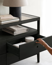 Load image into Gallery viewer, Spindle Dresser