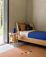 Load image into Gallery viewer, Spindle Bed Single - Oak