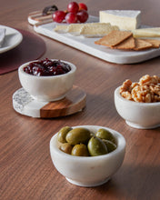Load image into Gallery viewer, Cataleg set 4 round coasters white grey marble and mango - image 2