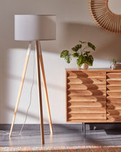 Load image into Gallery viewer, Iguazu floor lamp in solid pine wood UK adapter - image 2