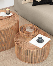 Load image into Gallery viewer, Elmima set of 2 coffee tables in 100% rattan with natural finish Ø 66 cm and Ø 55 cm - image 4