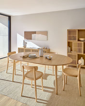 Load image into Gallery viewer, Oqui extendable oval table with an oak veneer and solid wood legs, Ø 120 (200) x 90 cm - image 7