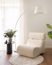Load image into Gallery viewer, Fleksa round side table in black metal Ø 45 cm - image 3