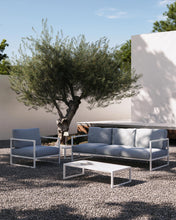 Load image into Gallery viewer, Comova 100% outdoor armchair in blue and white aluminium - image 6