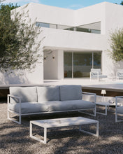 Load image into Gallery viewer, Comova 100% outdoor coffee table made from white aluminium, 60 x 114 cm - image 4