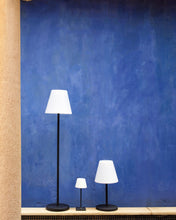 Load image into Gallery viewer, Outdoor Aluney table lamp in black finish - image 3