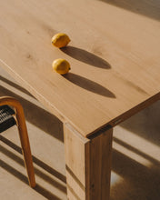 Load image into Gallery viewer, Deyanira table with oak veneer and solid oak legs 220 x 110 cm - image 4