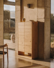 Load image into Gallery viewer, Alguema tall sideboard with 2 doors in oak wood veneer with natural finish, 100 x 163,5 cm - image 9