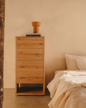 Load image into Gallery viewer, Alguema chest of drawers with 4 drawers in oak wood veneer with natural finish, 60 x 120 cm - image 7