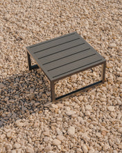 Load image into Gallery viewer, Comova 100% outdoor side table made from green aluminium, 60 x 60 cm - image 3