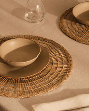 Load image into Gallery viewer, Palau set of 2 round placements made of natural fibers in a natural finish, 38 x 38 cm - image 3