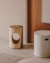 Load image into Gallery viewer, Aiguablava footrest in white cement, Ø 37 cm - image 4