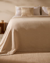 Load image into Gallery viewer, Bedar 100% cotton beige quilt for bed 150/160 cm - image 3