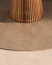 Load image into Gallery viewer, Despas beige round rug made from synthetic fibres Ø 200 cm - image 3