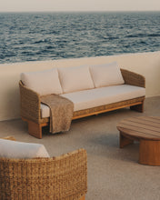 Load image into Gallery viewer, Xoriguer 3-seater sofa in synthetic rattan and solid eucalyptus wood, 223 cm FSC 100% - image 7