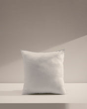 Load image into Gallery viewer, Fluff cushion filler 45 x 45 cm - image 3