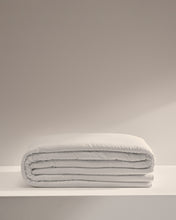 Load image into Gallery viewer, Mistral 250gsm microfibre duvet for 160cm bed made in Spain - image 4