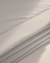 Load image into Gallery viewer, Mistral 250gsm microfibre duvet for 180cm bed made in Spain - image 3