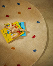 Load image into Gallery viewer, Luli white, 100% cotton rug with multi-coloured dots, Ø 120 cm - image 3
