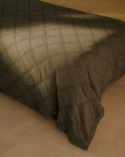 Load image into Gallery viewer, Serla green, 100% cotton chenille bedspread with rhomboid shapes for 150/160 cm bed - image 3