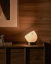 Load image into Gallery viewer, Shenli table lamp in alabaster and metal with a brass finish UK adapter