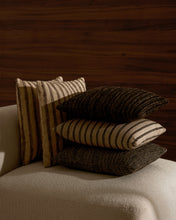 Load image into Gallery viewer, Gulbe cushion cover in multi-coloured silk and cotton, 45 x 45 cm - image 3