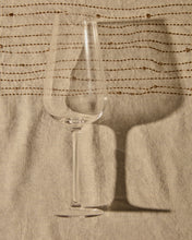 Load image into Gallery viewer, Altira champagne flute in transparent glass, 26 cl - image 2