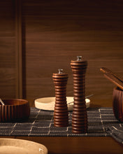 Load image into Gallery viewer, Rommu salt and pepper mill made of acacia wood, 18.9 cm FSC 100%