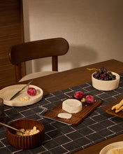 Load image into Gallery viewer, Rommu cheese cutting board made of acacia wood FSC 100% - image 2