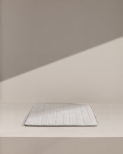 Load image into Gallery viewer, Freya mattress topper 140 x 190 cm - image 3