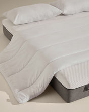 Load image into Gallery viewer, Atra 190gsm down and feather duvet for 150/160cm bed made in Spain - image 5