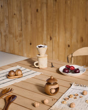 Load image into Gallery viewer, Zunel beige ceramic coffee cup with dripper set - image 4