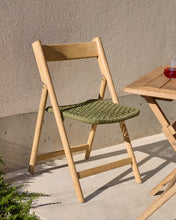 Load image into Gallery viewer, Dandara folding chair in solid acacia wood with steel structure and green cord FSC 100% - image 13