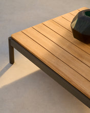Load image into Gallery viewer, Sorells coffee table in green aluminum and teak wood 89 x 91 cm FSC 100% - image 4