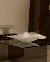 Load image into Gallery viewer, Ondaro frosted glass centrepiece 11cm - image 3