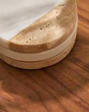 Load image into Gallery viewer, Nivol set of 4 coasters in white marble and travertine - image 3