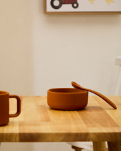 Load image into Gallery viewer, Lili set of two spoons in orange and blue silicone - image 5