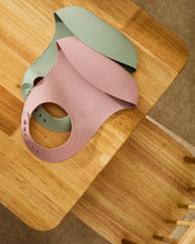 Load image into Gallery viewer, Lili set of two bibs in pink and turquoise silicone - image 3