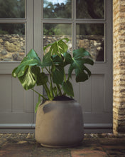 Load image into Gallery viewer, Lira terracotta-effect planter Ø40cm - image 2