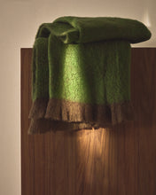 Load image into Gallery viewer, Odelna wool and acrylic throw with ruffles in green 130 x 170 cm - image 8