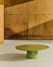 Load image into Gallery viewer, Albanella coffee table in cement with glossy green finish Ø110cm - image 2