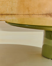 Load image into Gallery viewer, Albanella coffee table in cement with glossy green finish Ø110cm - image 4