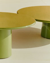 Load image into Gallery viewer, Albanella coffee table in cement with glossy green finish Ø85cm - image 4