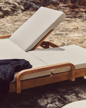 Load image into Gallery viewer, Sonsaura double sun lounger made from solid eucalyptus wood FSC 100% - image 6