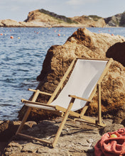 Load image into Gallery viewer, Vilara white outdoor folding deck chair made of FSC 100% solid acacia wood - image 6