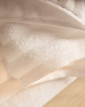 Load image into Gallery viewer, Navira 100% cotton white face towel 30 x 50cm - image 7